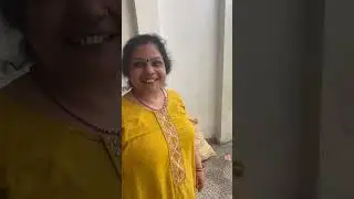 Mummy aur pallav ekdum same to same lagte hai 😁bas bindi ki kami hai