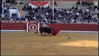 Ovaci&oacute;n para Manuel Troncoso en la plaza de toros de La Sagra