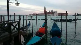 Гондольеры в Венеции вечером / Gondolieri la sera a Venezia
