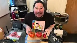 Taste Test - Tomatoes [ Roma vs Hot House vs Heirloom ] - MrMaD