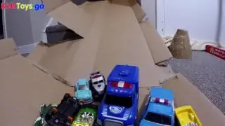 Lego Channel - HOT WHEELS CRASH UP CAR TOYS Jumps and Crashes! Kids FUN! - Baby doll Kitchen toys