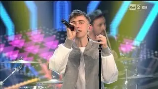 Years & Years - King (Live at The Voice of Italy 2015)