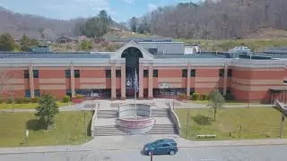 The Hillbilly Hammer Visits His Old Kentucky High School