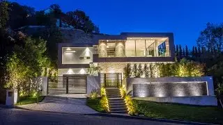 1424 Rising Glen Rd.