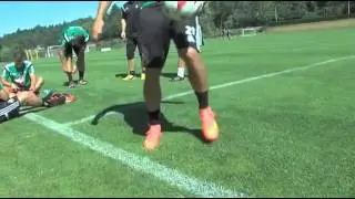 Football freestyle avec Romain Hamouma