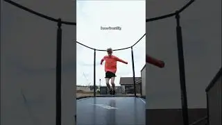 Easy Trampoline Tricks To Learn😁👍 #flips #viral #shorts #trampoline