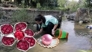 While searching for oysters, I discovered a huge red pearl oyster