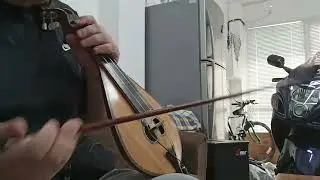 Μαύρες φορεσιές !! με νότες (σολφέζ) λύρα κατασκευή Νίκου Αγριμακη