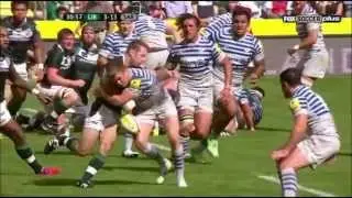 Owen Farrell with a big tackle on Tom&aacute;s O'Leary