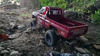 Rc카 mn82 lc79 언덕 오르기 #rc #rccar #rcadventure #rcmobil #rcb #uphilloffroad 