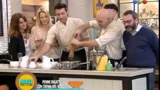 🍝 Hongos Porto y Rodrigo Casc&oacute;n: Penne con salsa de hongos en Morfi, todos a la mesa 🍄