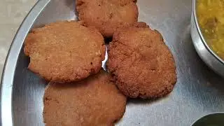 Daal baati in english #lentils #wheatrolls #rajasthan #MP #food #traditional #popular #Indian #dish