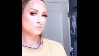 Becky Lynch's glam! 💛