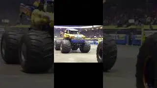 Samson Monster Truck RACE WIN! 2009 Youngstown Monster Nationals