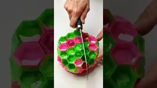 cutting pink and green honeycomb#asmrsatisfying #satisfyingvideo #honeycomb #asmrcutting