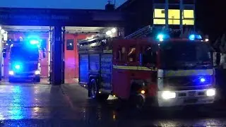 [LIFE RISK] Wythenshawe Double Turnout - Greater Manchester Fire And Rescue Service