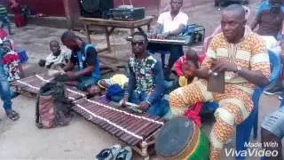 Epina bangoura : man&egrave;h et yoki