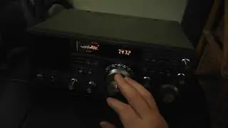 Yaesu FRG-7700 и Tecsun pl880