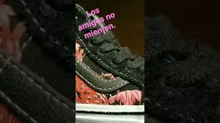 Vans retro stranger things.
