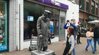 Living Statues Arnhem 2017 - Chagrijnige vent
