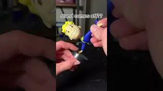 Buying a FAKE Vault-Boy bobblehead&hellip; #fallout #bobblehead