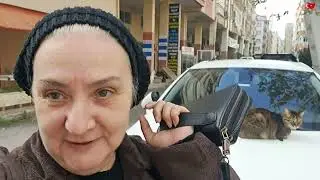 ANNEMİN SAÇINI KESTIRMEYE KARARLI BAKALIM KİM GALİP GELİCEK#HERŞEY YAVAŞ YERLEŞİYOR 