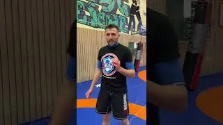 Tutorial spinning heel kick. #spinningheelkick #kick #kickboxing #muaythai #taekwondo #karate