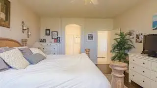 1819 W NIGHTHAWK Way