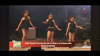 APERTURA DE LA XXII FIESTA PROVINCIAL DE LA MIEL Y EL DESARROLLO EMPRENDEDOR POR APAIXA DO SAMBA 