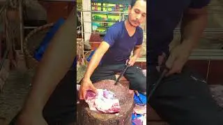 Top quality mutton cutting skills in the morning meat 🍖 market.