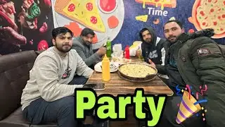 Party 🎉 with friends دوستوں کے ساتھ پارٹی #alisialkoti11 