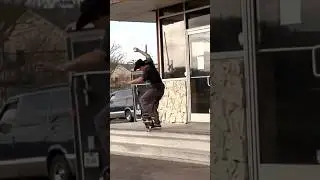 🤠Fakie Crooks #texas #skateboarding #trending #shorts #street #skating #tricks #grind