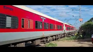 17310 Vasco da Gama - Yesvantpur Express arriving at Kadur junction