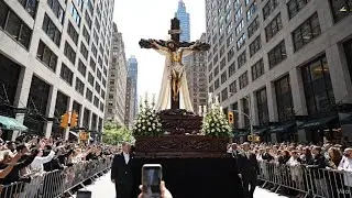 Massive Jesus Parade in New York City 2025 | Streets Filled with Worship, Prayer & Live Nativity