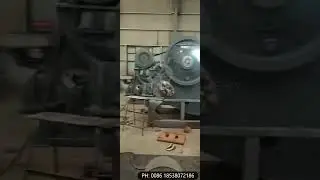 Jaw crusher and fine jaw crusher machine test in factory, we always test the machine before shipping