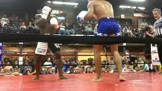 Sergio Pettis Makes Pro Kickoxing Debut Against Floyd Hodges