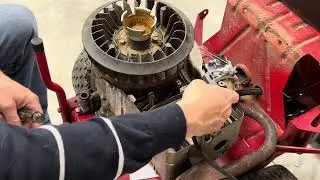 Замена катушки зажигания газонокосилки Snapper с задним двигателем У НАС ЕСТЬ ИСКРА!
