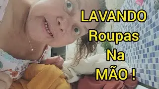 #rotinadedonadecasa  - Lavando roupas a mão na pia no quintal !