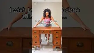 #Ad I gave this outdated desk a vanity glow-up with @Valsparpaint ✨💁&zwj;♀️