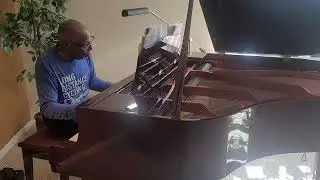 James Grady on Piano. '' Maiden Voyage''.   🎹 