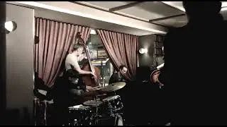 I hear a rapsody Farias, De Bethmann, Schorp, Pozzi