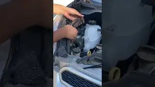 Replacing My Coolant Tank Myself Using Video Tutorial by @Hipiam 