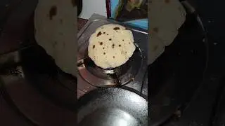 Chapati recipe/How to make soft spongy puffy chapati Recipe #shorts #ytshorts #youtuber #food