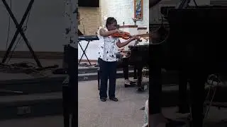 Mary-Anna playing Country Dance. Violin Recital, June 11, 2023