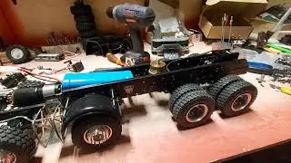 1/14 RC VOLVO FMX 8x8 DUMP TRUCK. Part 6. 1/14 RC Вольво ФМХ 8х8 самосвал. Часть 6. Первый выезд