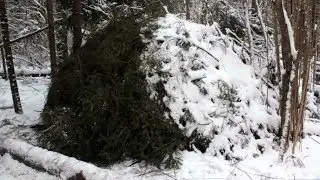 Building an UNDERGROUND HEATING SYSTEM For SHELTER, Winter Bushcraft, Solo Camp in Snow Forest