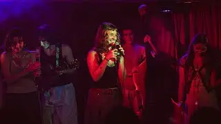 frances willow: different live at paper dress vintage