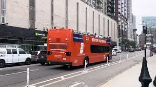 06 Double Decker Gillig BRT Boston sight seeing bus