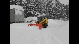 I Bought An 8ft Snow Pusher For My Skid Steer!