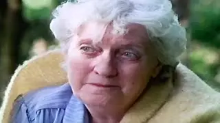 Doris Stokes - The Happy Medium, 1984